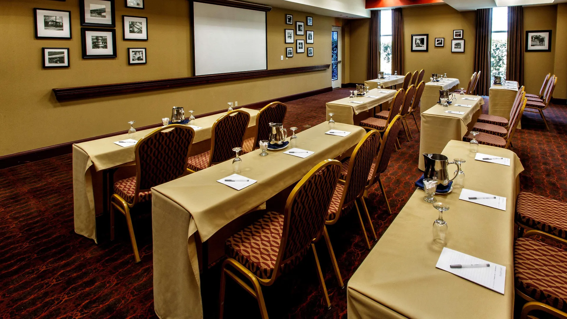 Hampton Inn & Suites Staten Island New York 3*,  United States