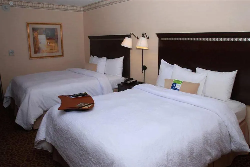Hampton Inn&Suites Staten Island New York Hotel