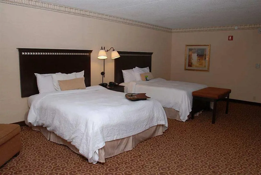 *** Hotel Hampton Inn & Suites Staten Island New York United States