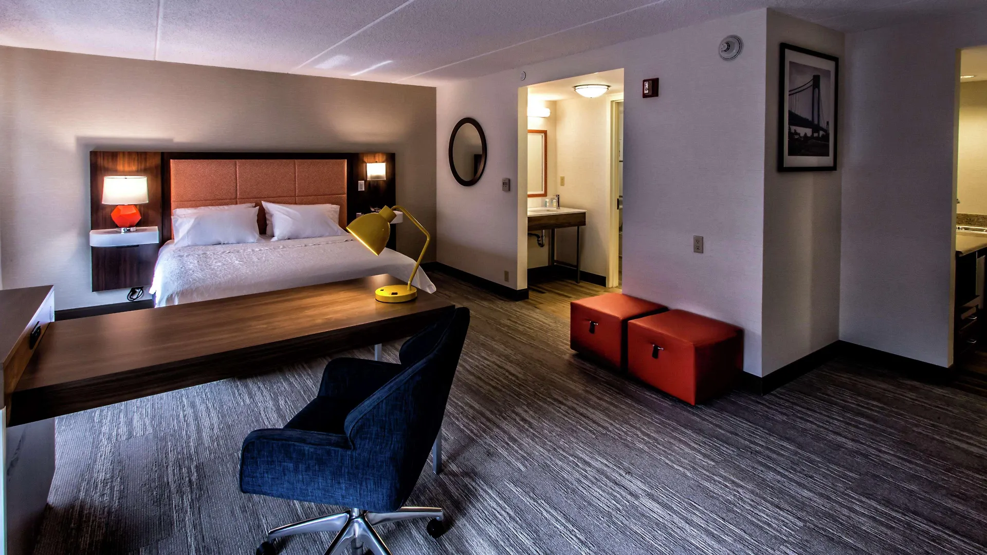 Hampton Inn & Suites Staten Island New York Hotel