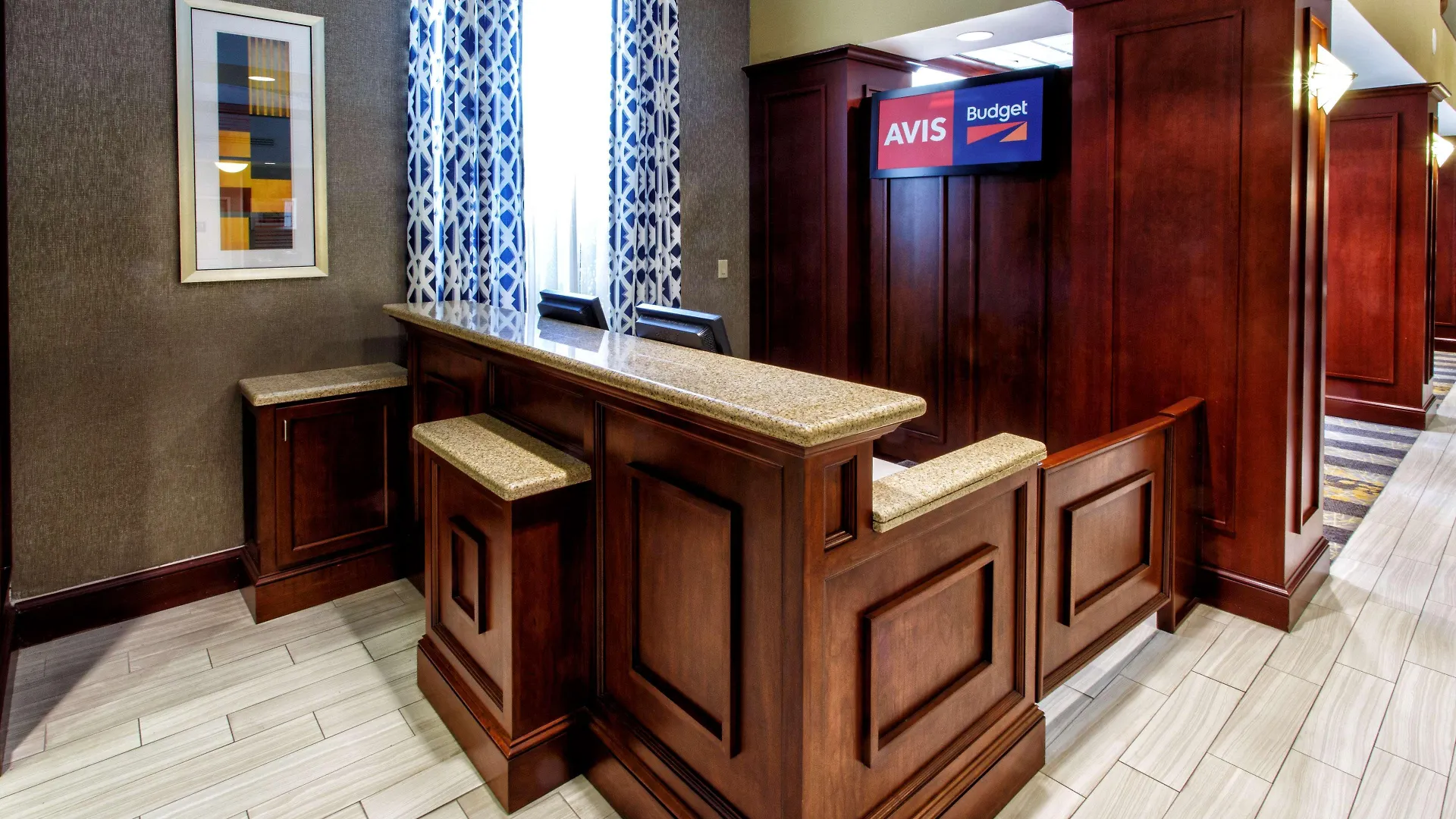 Hampton Inn & Suites Staten Island New York Hotel