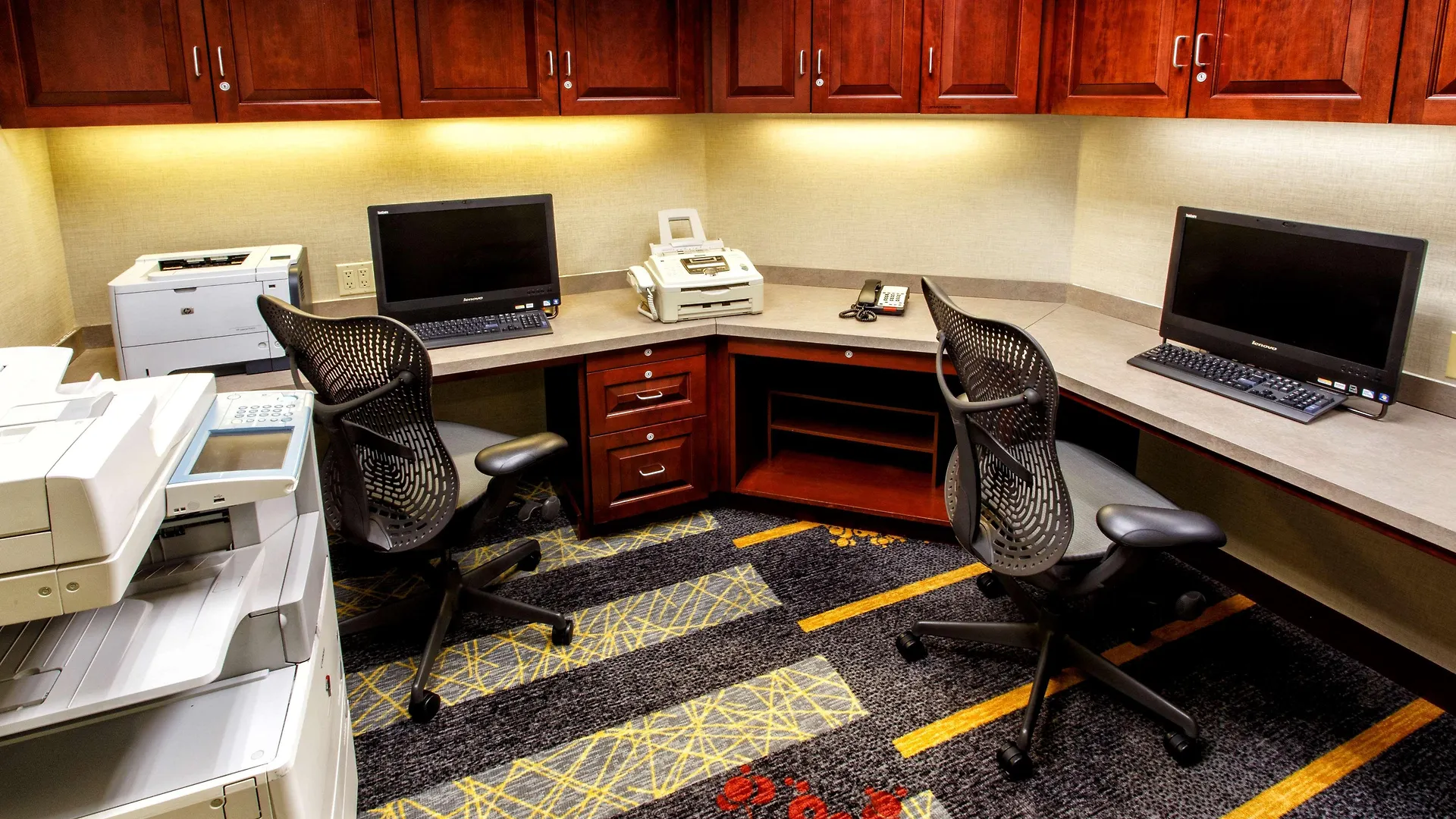 Hampton Inn & Suites Staten Island New York Hotel