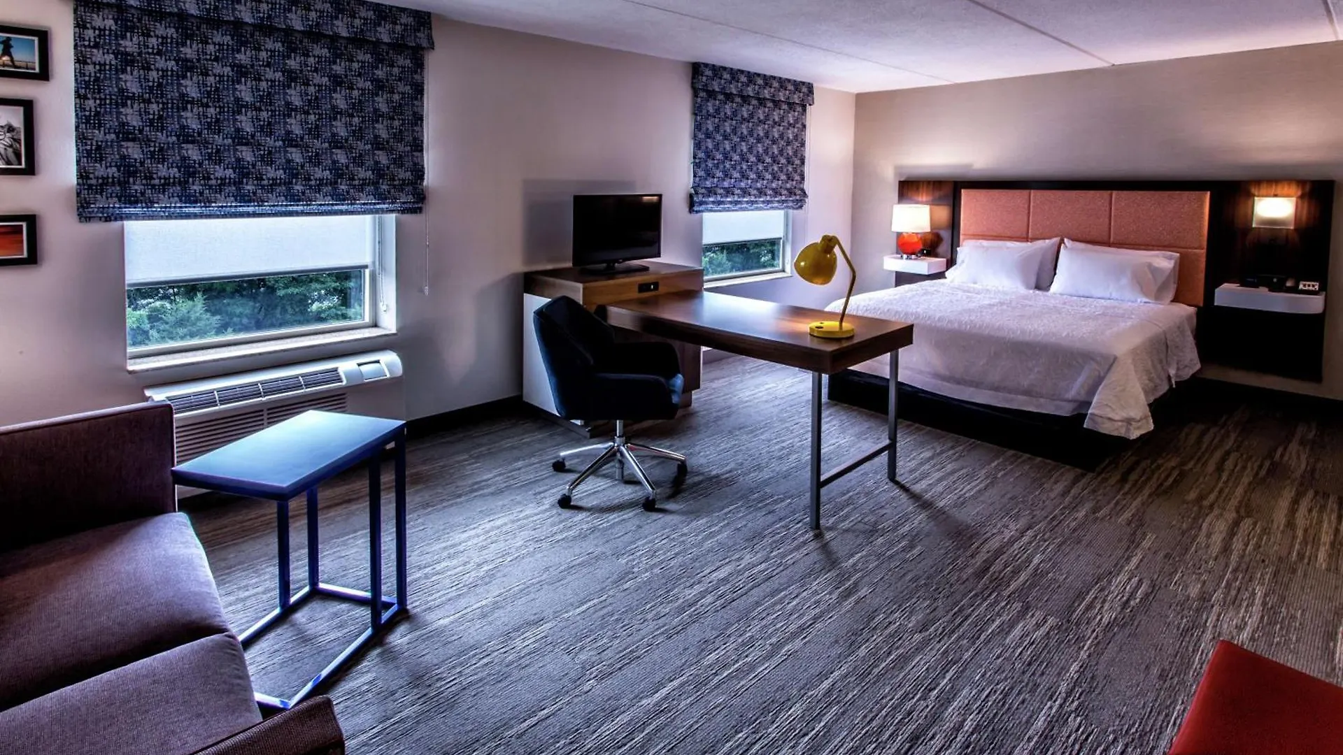Hampton Inn & Suites Staten Island New York Hotel