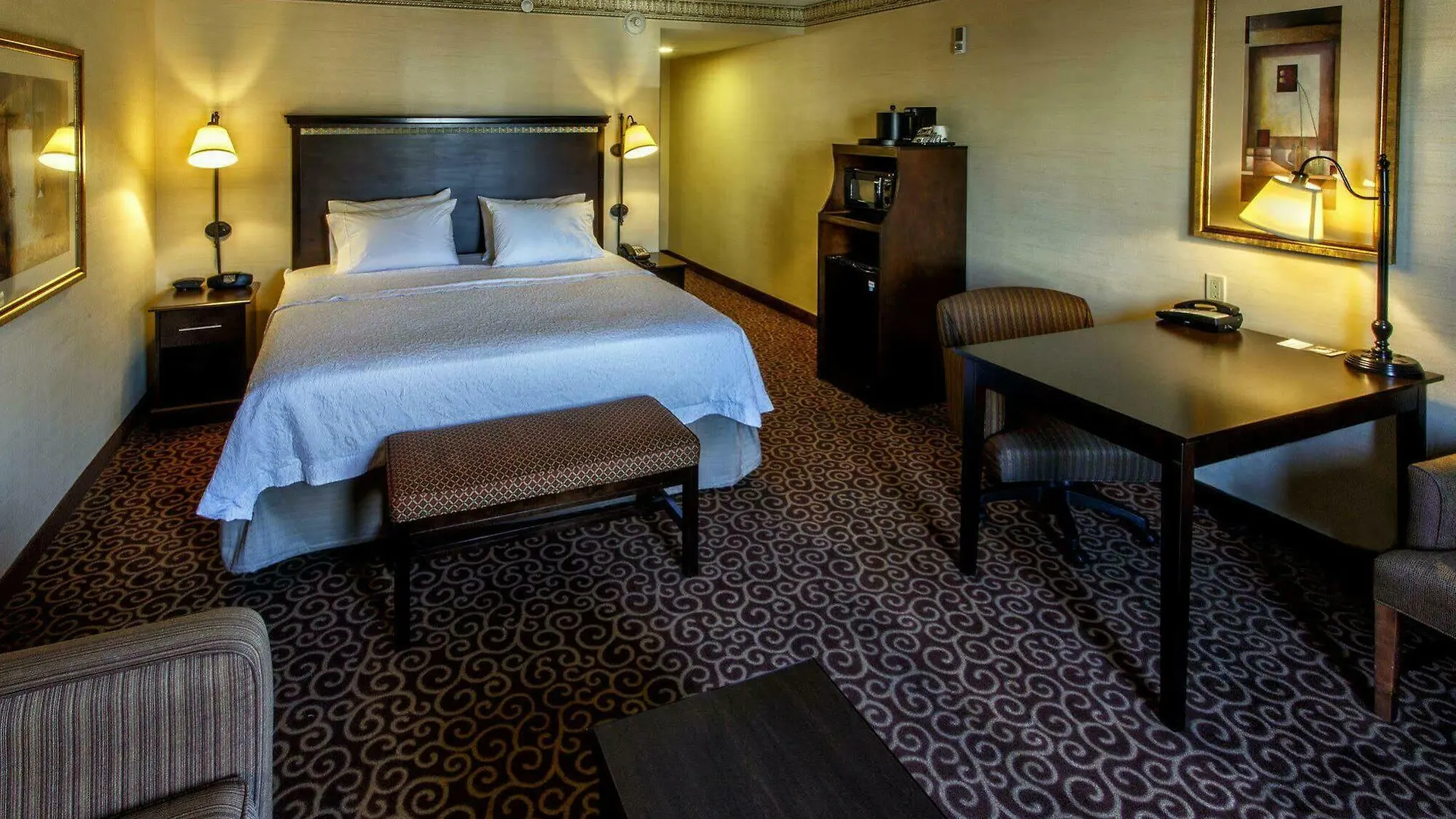 Hampton Inn & Suites Staten Island New York